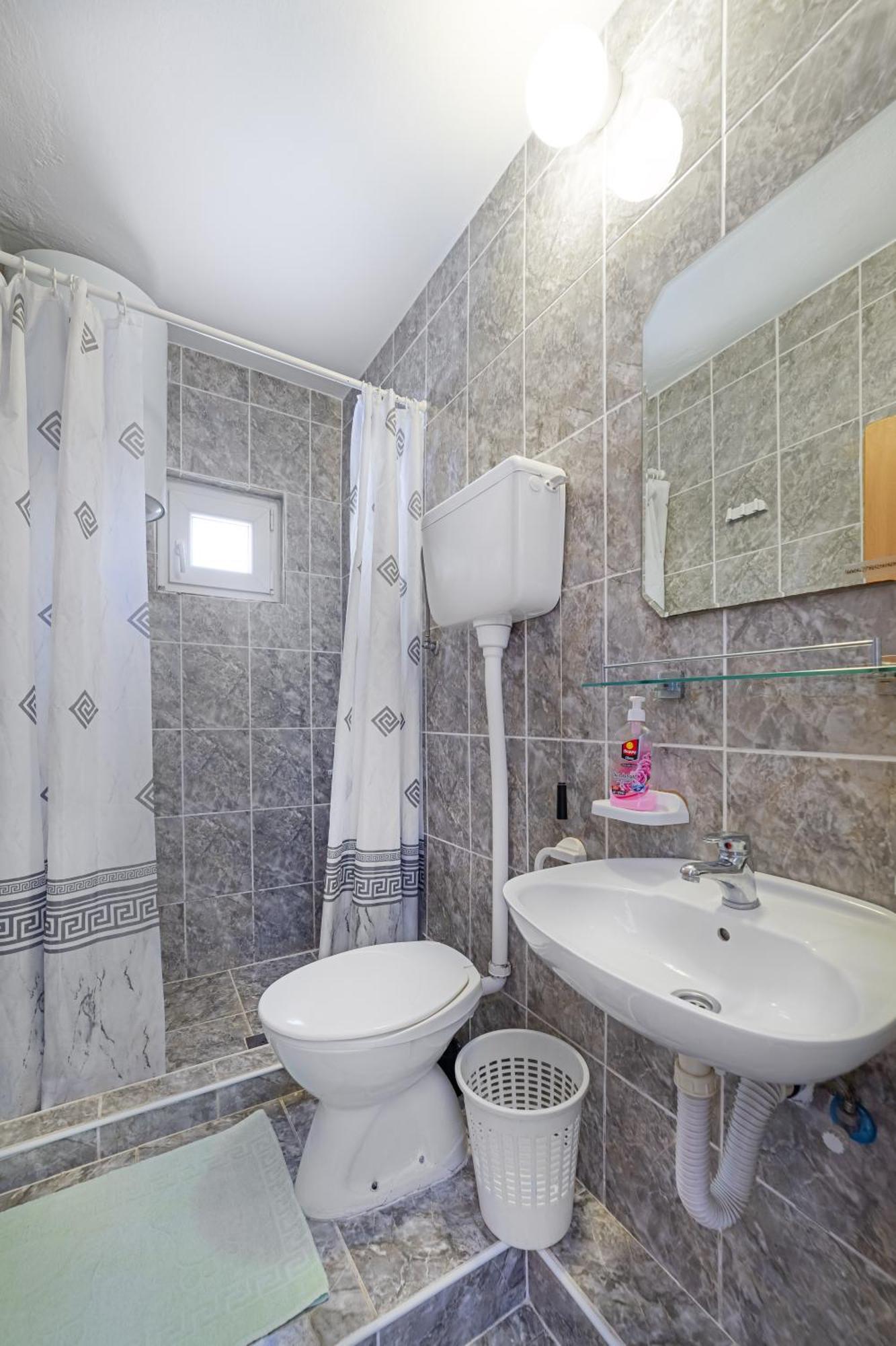 Appartement Dragicevic 2 *